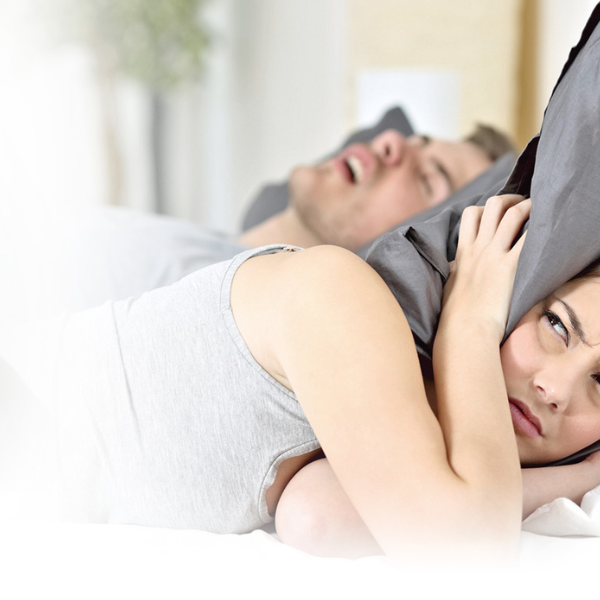 Descubra Como Parar de Roncar e Recupere Noites de Sono Tranquilas!"