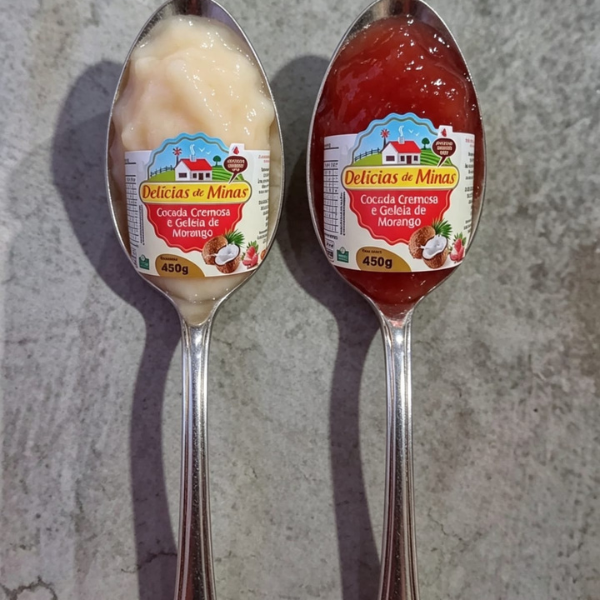 Doce cremoso de minas morango
